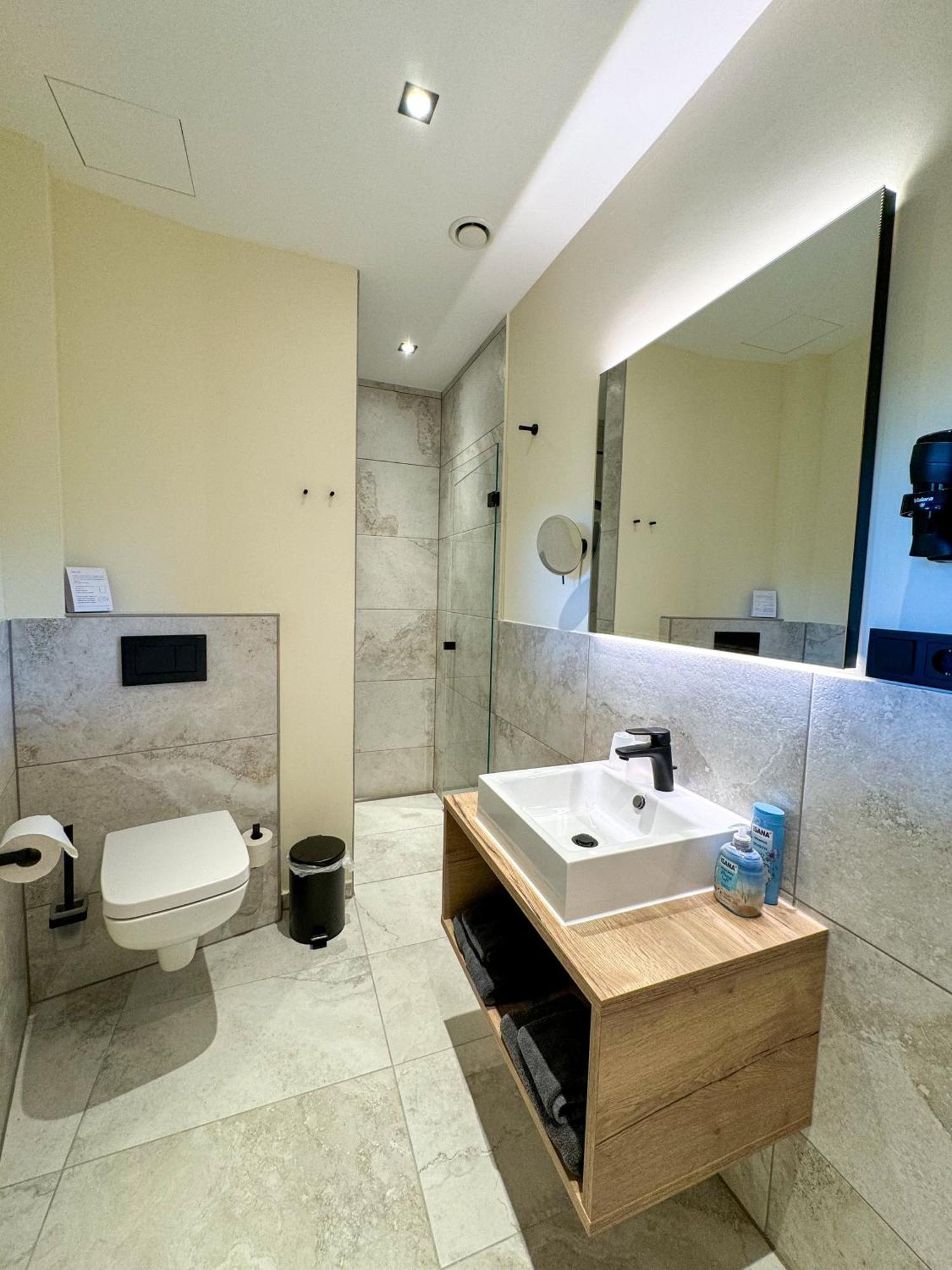 Veenland Hotel Haren Luaran gambar